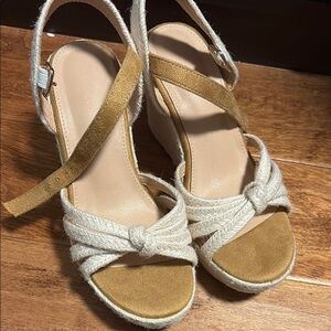Women's Tan and Cream Wedge Sandals new 7